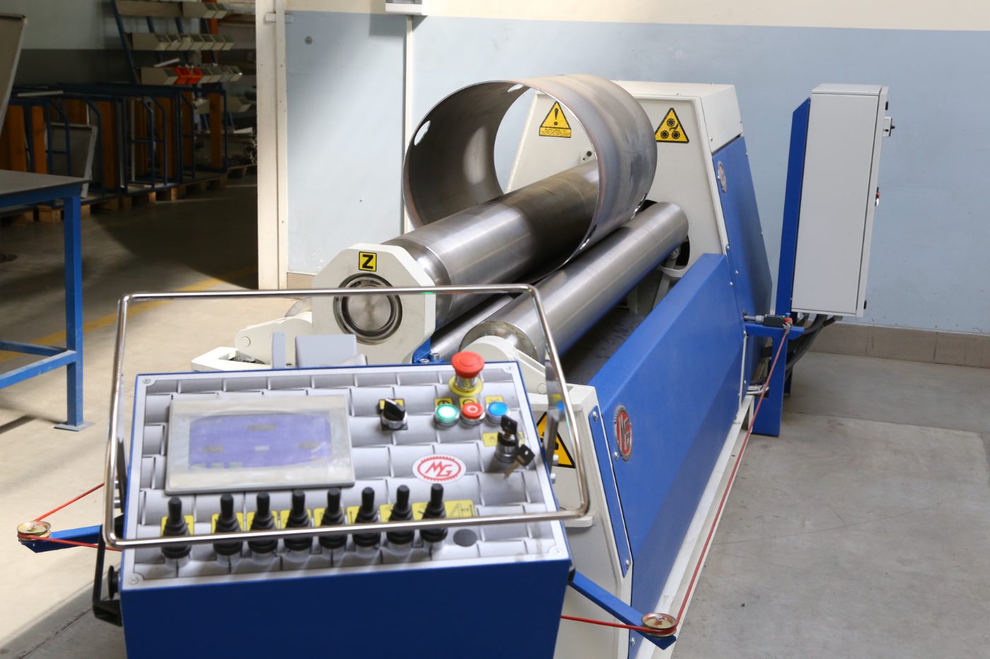 3-roller plate bending machine rolling stainless steel cylinder